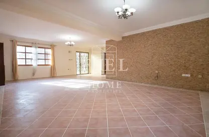 Empty Room image for: Villa - 3 Bedrooms - 3 Bathrooms for rent in Mamoura 18 - Al Maamoura - Doha, Image 1
