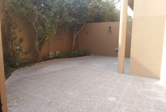 982538 - Property Image 3