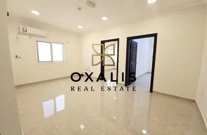 Apartment - 2 Bedrooms - 2 Bathrooms for rent in Bin Omran - Fereej Bin Omran - Doha