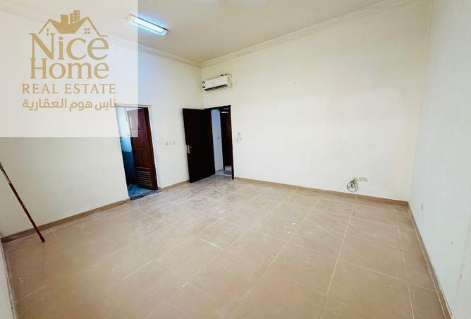 911246 - Property Image 2