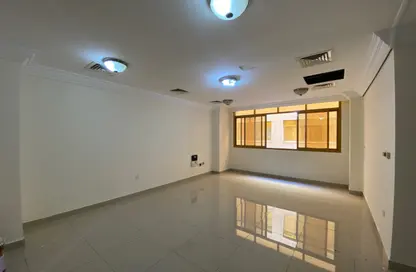 Apartment - 2 Bedrooms - 2 Bathrooms for rent in Al Sadd Tourist Apartments - Al Sadd - Doha