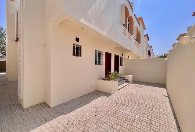 953256 - Property Image 2