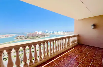 Apartment - 3 Bedrooms - 3 Bathrooms for rent in La Croisette - Porto Arabia - The Pearl Island - Doha
