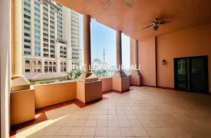 Apartment - 2 Bedrooms - 3 Bathrooms for rent in East Porto Drive - Porto Arabia - The Pearl Island - Doha