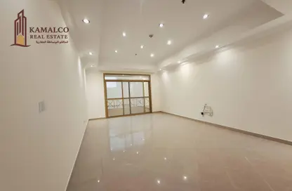 Apartment - 2 Bedrooms - 2 Bathrooms for rent in Al Sadd Road - Al Sadd - Doha