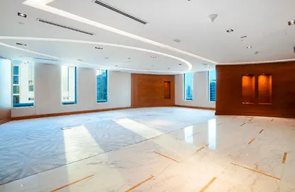 Office Space - Studio - 4 Bathrooms for rent in Marina Residences 195 - Marina District - Lusail