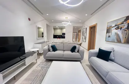 Apartment - 2 Bedrooms - 2 Bathrooms for rent in Floresta Gardens - Floresta Gardens - The Pearl Island - Doha