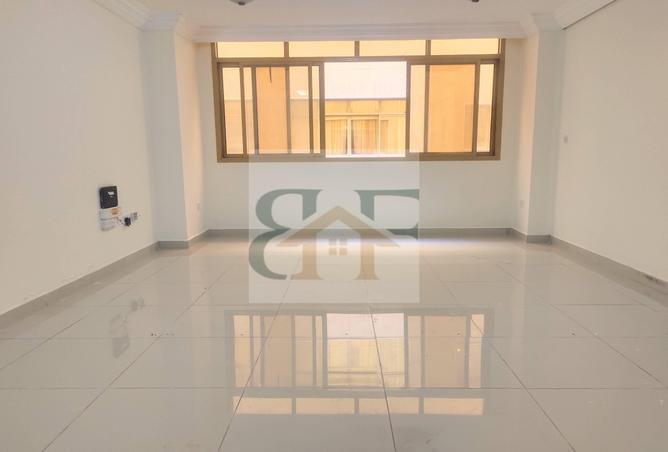 988123 - Property Main Image