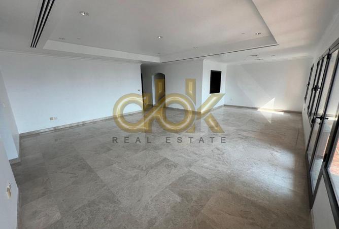 974799 - Property Image 3