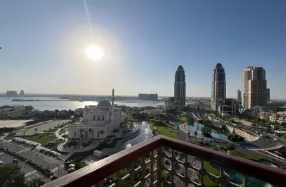 Apartment - 2 Bedrooms - 3 Bathrooms for rent in East Porto Drive - Porto Arabia - The Pearl Island - Doha