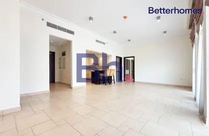 Apartment - 2 Bedrooms - 3 Bathrooms for rent in Carnaval - Qanat Quartier - The Pearl Island - Doha