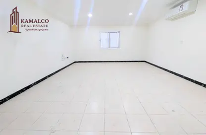 Apartment - 3 Bedrooms - 3 Bathrooms for rent in Muntazah 7 - Al Muntazah - Doha