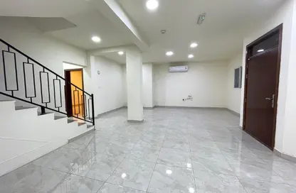 مجمع سكني - 6 غرف نوم - 5 حمامات للايجار في شارع  بو هامو - أبو هامور - الدوحة