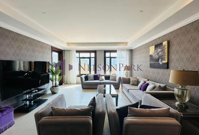 983022 - Property Image 2