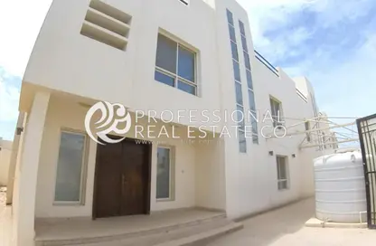 فيلا - 6 غرف نوم - 5 حمامات للبيع في الرويس - الرويس - الشمال