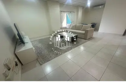 Apartment - 2 Bedrooms - 2 Bathrooms for rent in Al Sadd Road - Al Sadd - Doha