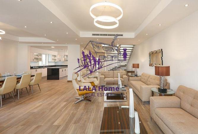 881178 - Property Image 2