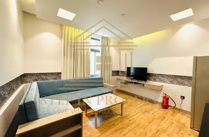 Apartment - 1 Bedroom - 2 Bathrooms for rent in Al Nasr Street - Al Nasr - Doha