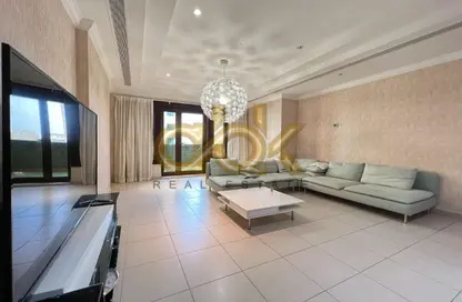 Apartment - 2 Bedrooms - 2 Bathrooms for sale in East Porto Drive - Porto Arabia - The Pearl Island - Doha