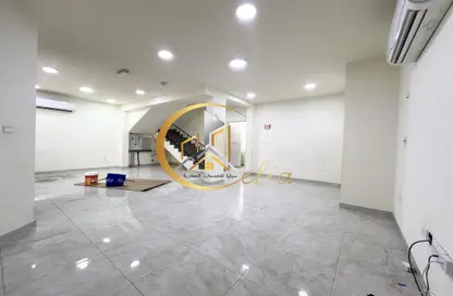 مجمع سكني - 6 غرف نوم - 5 حمامات للايجار في شارع  بو هامو - أبو هامور - الدوحة