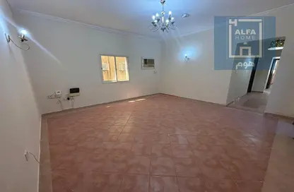 شقة - 3 غرف نوم - 2 حمامات للايجار في فريج بن محمود- جنوب - فريج بن محمود - الدوحة