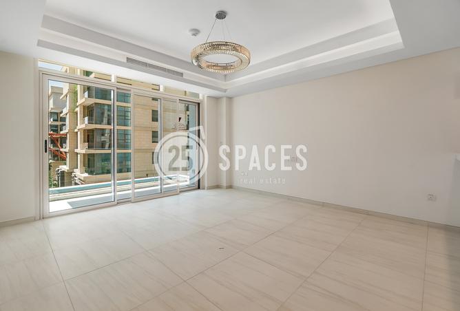 884028 - Property Image 2