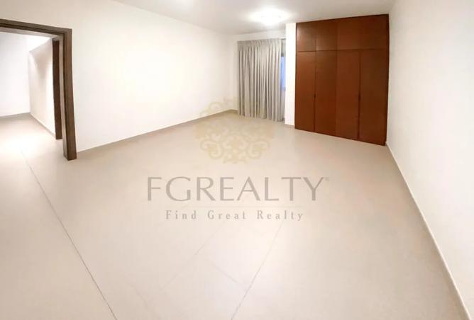 953713 - Property Main Image