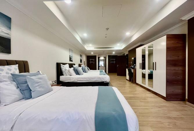 952223 - Property Image 2