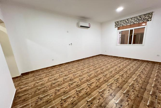 938207 - Property Main Image