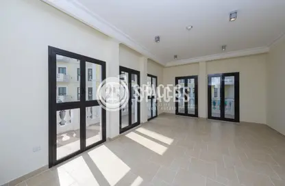 Apartment - 3 Bedrooms - 4 Bathrooms for sale in Mercato - Qanat Quartier - The Pearl Island - Doha