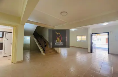 مجمع سكني - 5 غرف نوم - 4 حمامات للايجار في المسيلة - المسيلة - الدوحة