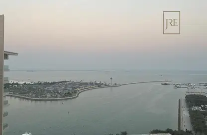 Apartment - 1 Bedroom - 2 Bathrooms for rent in Marina District - Lusail