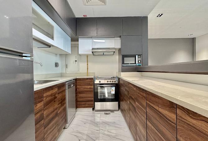 983015 - Property Image 3