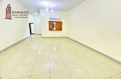 شقة - 2 غرف نوم - 2 حمامات للايجار في المنتزه - الدوحة