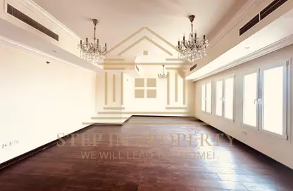 Apartment - 3 Bedrooms - 4 Bathrooms for rent in East Porto Drive - Porto Arabia - The Pearl Island - Doha