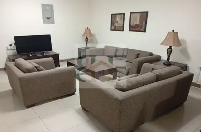Apartment - 2 Bedrooms - 3 Bathrooms for rent in Al Muntazah Street - Al Muntazah - Doha