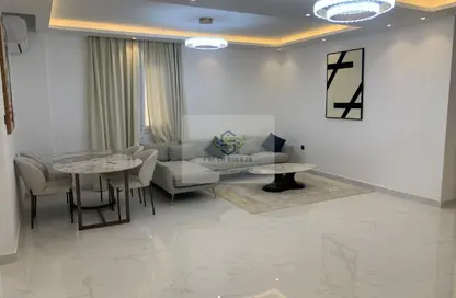 Apartment - 2 Bedrooms - 2 Bathrooms for rent in Umm Ghuwailina 4 - Umm Ghuwailina - Doha
