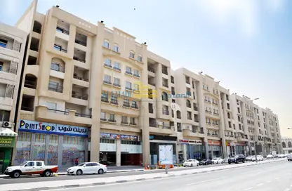 Outdoor Building image for: Apartment - 2 Bedrooms - 3 Bathrooms for rent in Al Emadi C19 - Umm Ghuwailina - Doha, Image 1