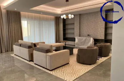Villa - 4 Bedrooms - 5 Bathrooms for rent in West Bay Lagoon Villas - West Bay Lagoon - West Bay Lagoon - Doha