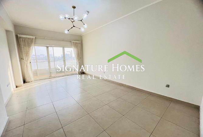 964956 - Property Main Image