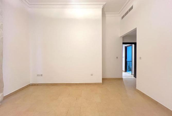 984247 - Property Image 2