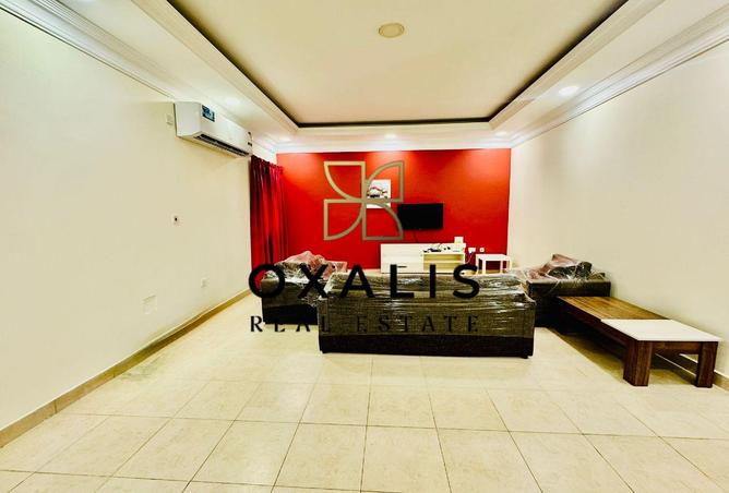 1002770 - Property Image 2