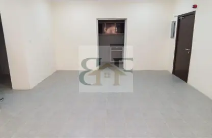 شقة - 3 غرف نوم - 3 حمامات للايجار في المنتزه - الدوحة