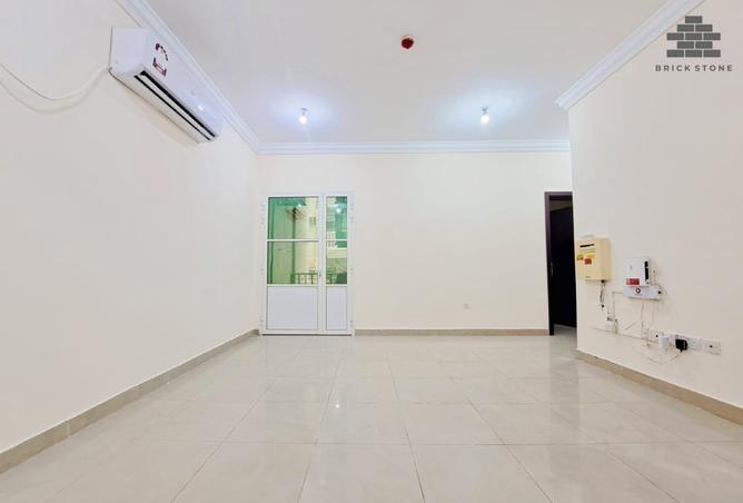 884827 - Property Main Image