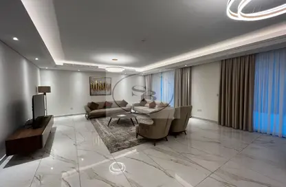 Living / Dining Room image for: Villa - 6 Bedrooms - 6 Bathrooms for rent in Giardino Gardens - Giardino Villas - The Pearl Island - Doha, Image 1