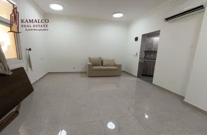 Apartment - 1 Bathroom for rent in Bin Omran 35 - Fereej Bin Omran - Doha