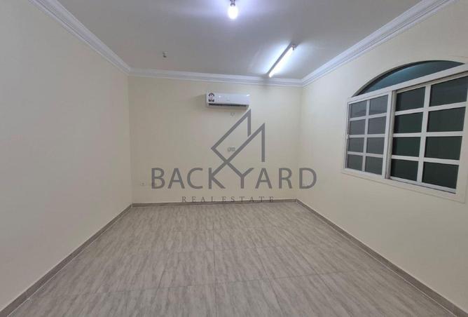 953001 - Property Image 3