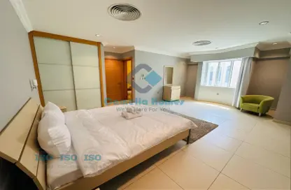 Room / Bedroom image for: Apartment - 1 Bedroom - 2 Bathrooms for rent in Al Sadd Road - Al Sadd - Doha, Image 1