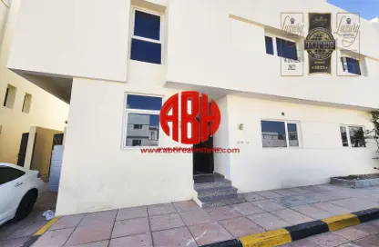 مجمع سكني - 8 غرف نوم - 4 حمامات للايجار في شارع سوق الجملة - أبو هامور - الدوحة