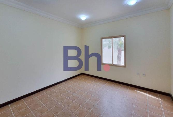 955476 - Property Image 3